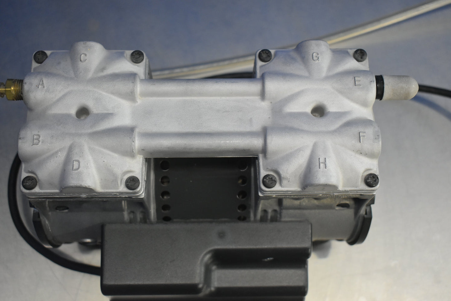 Thomas Piston Air Compressor for Milling Machine 2688VE44-600 - Dental Parts Shop