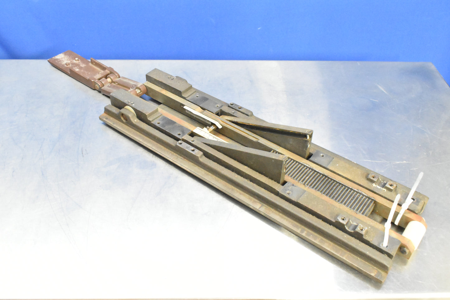 Pelton & Crane Chairman Back and Traverse (Tracks / Linkage) - Dental Parts Shop