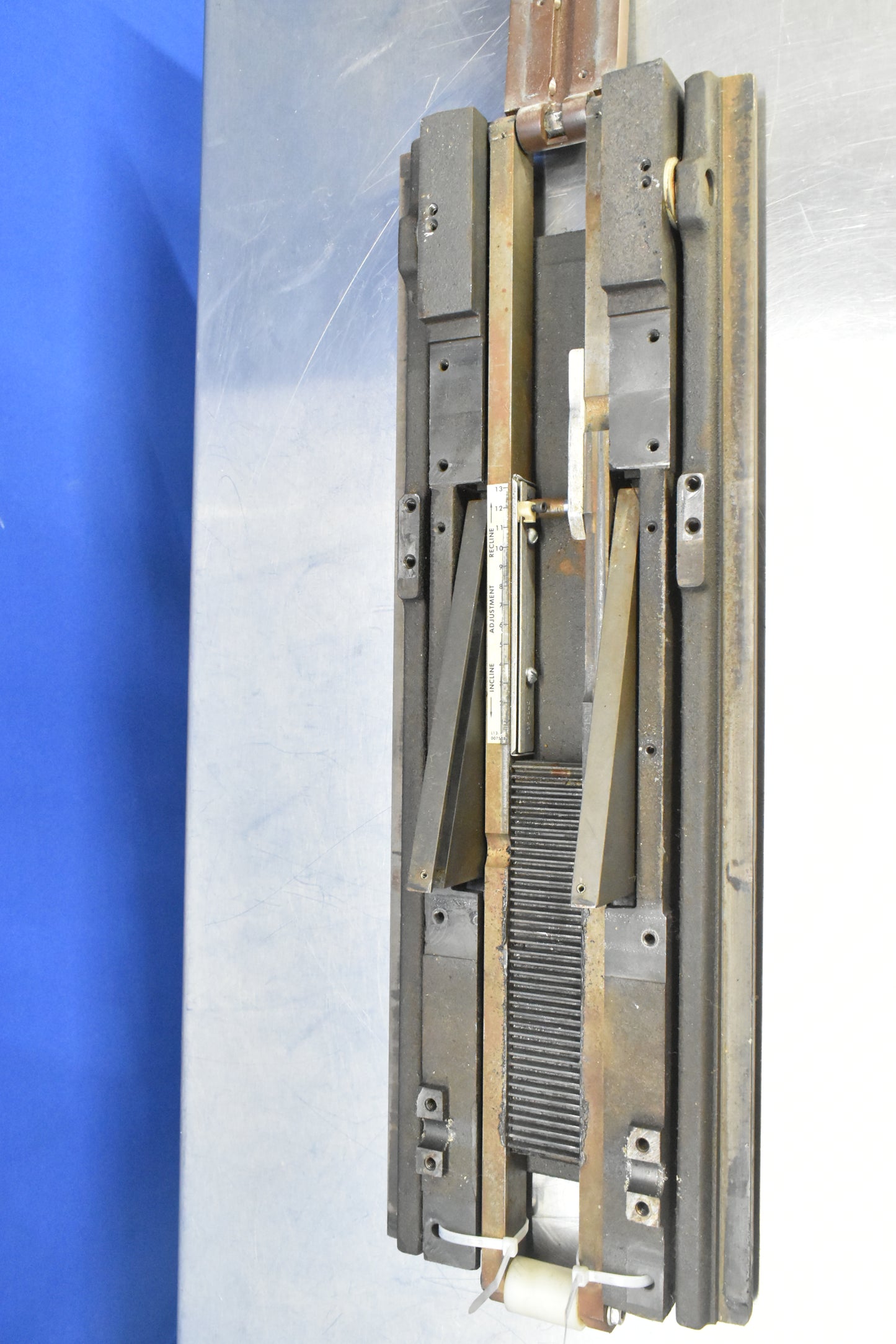 Pelton & Crane Chairman Back and Traverse (Tracks / Linkage) - Dental Parts Shop