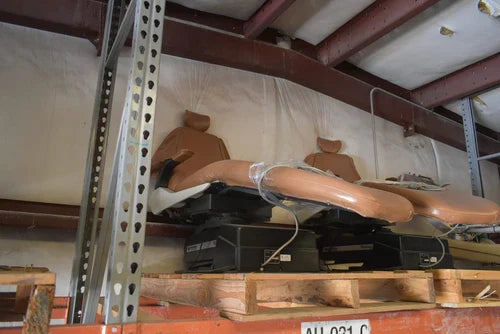 Healthco Celebrity Dental Exam Chair – Used