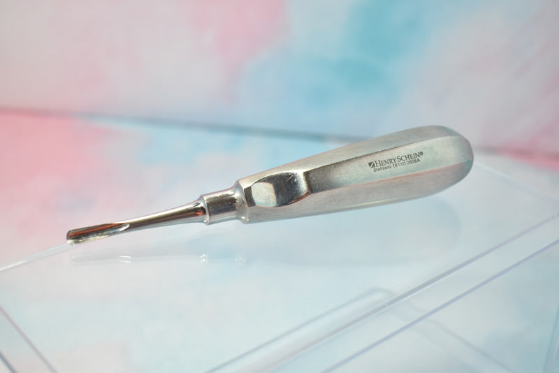 Henry Schein 34 Elevator - 100-2019 - Lot 0808A