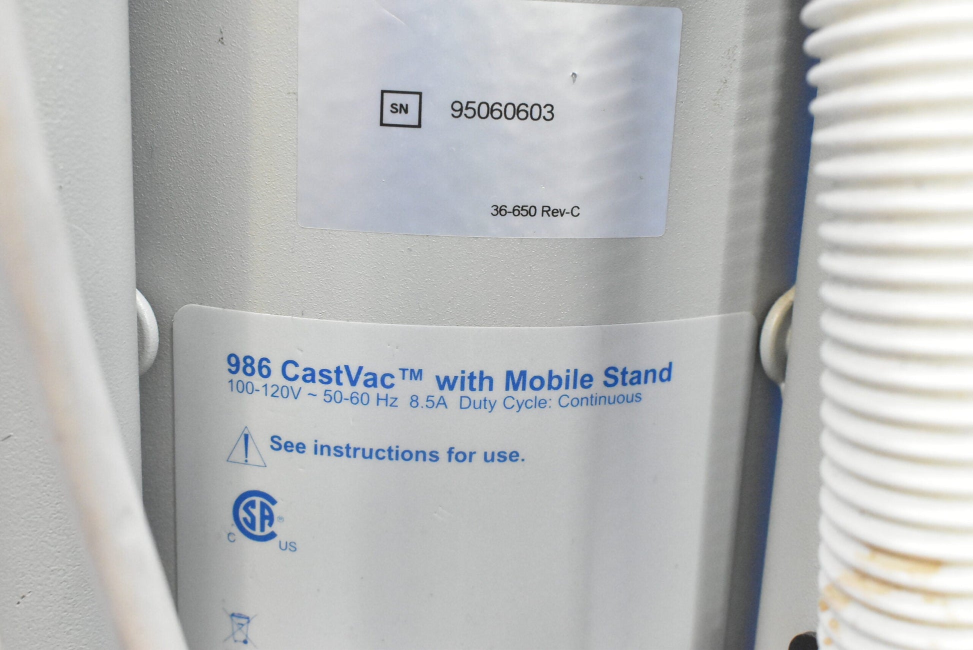 Stryker 986 CastVac with Mobile Stand