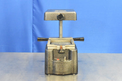 Ultradent Forming Machine Model P105-U01