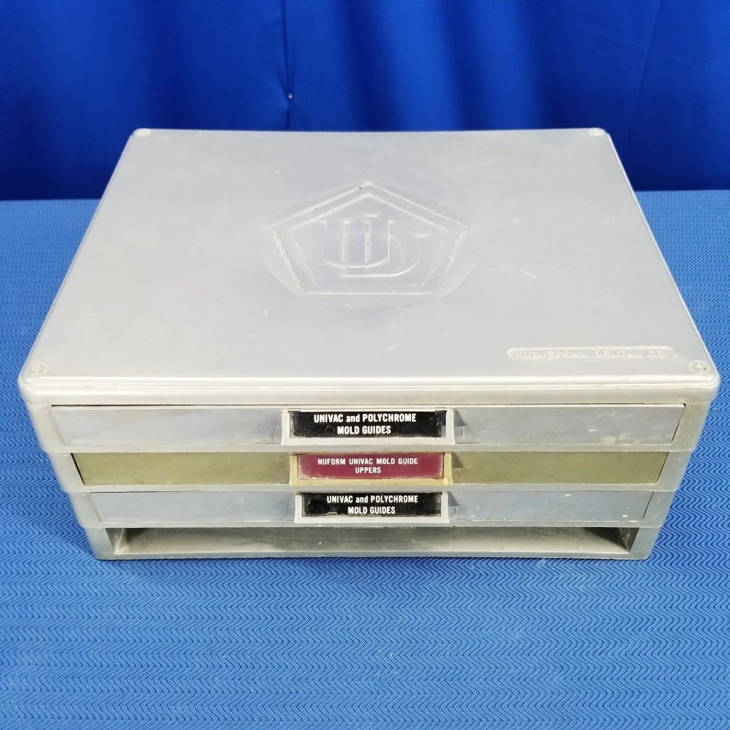 Univac and Polychrome Mold Guides - Dental Parts Shop
