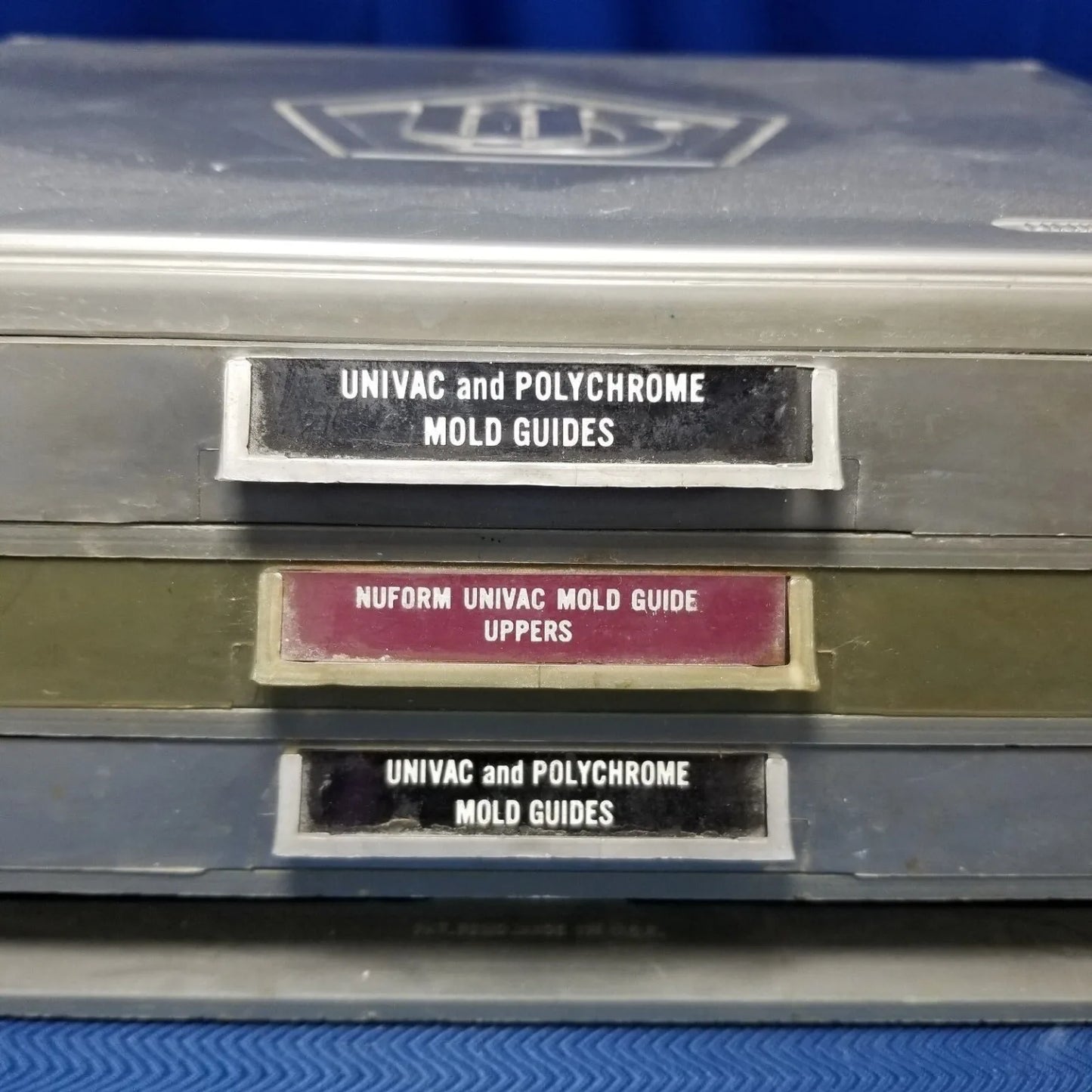 Univac and Polychrome Mold Guides - Dental Parts Shop