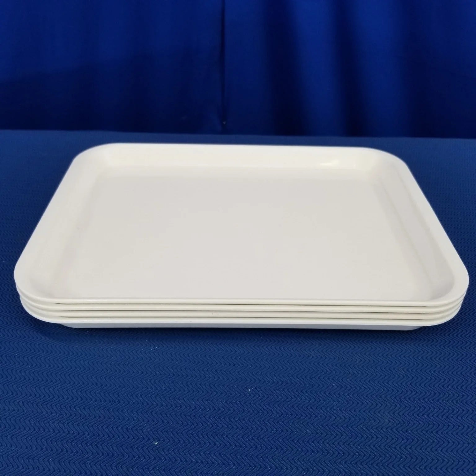 Dental Plastic Instrument Accessory Trays 9 1/2″ x 13 1/2″ White Lot of 4 - Dental Parts Shop