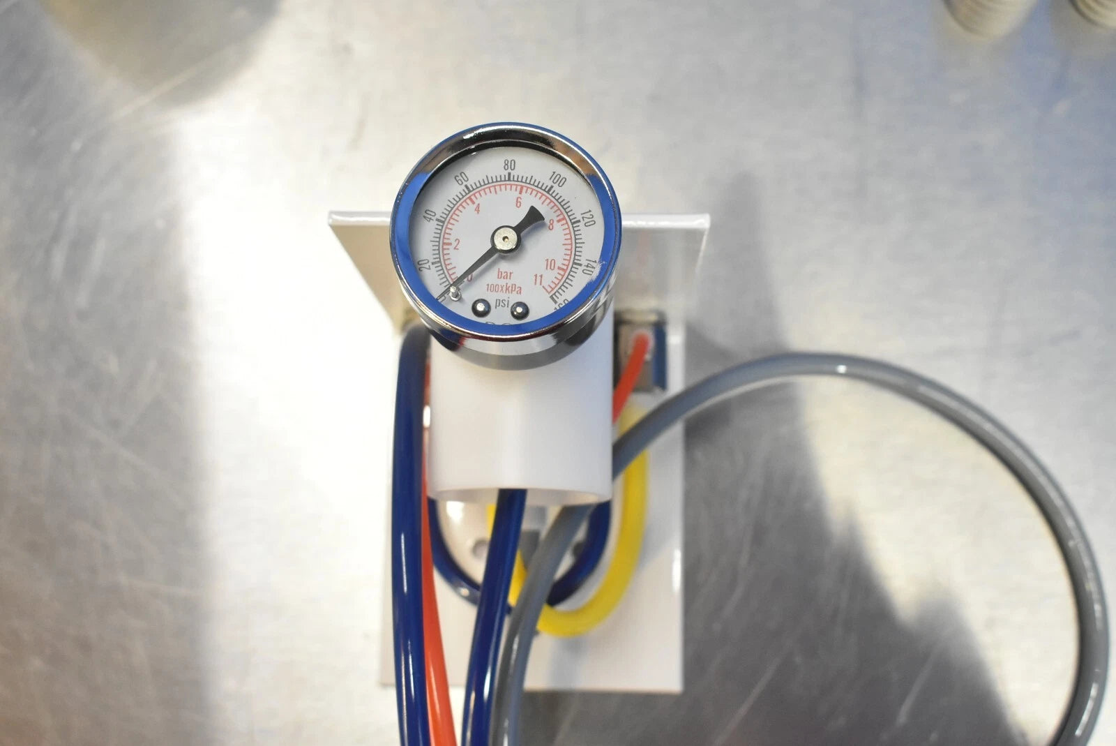 Economy Self-Contained Deluxe Water System w/750 ml Bottle & Extra Bottle - Dental Parts Shop